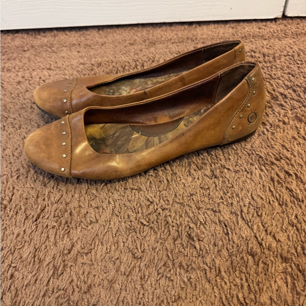 BORN LOLA FLATS BROWN LEATHER LOAFERS SLIP ON Studded SHOES 9 - Picture 5 of 12